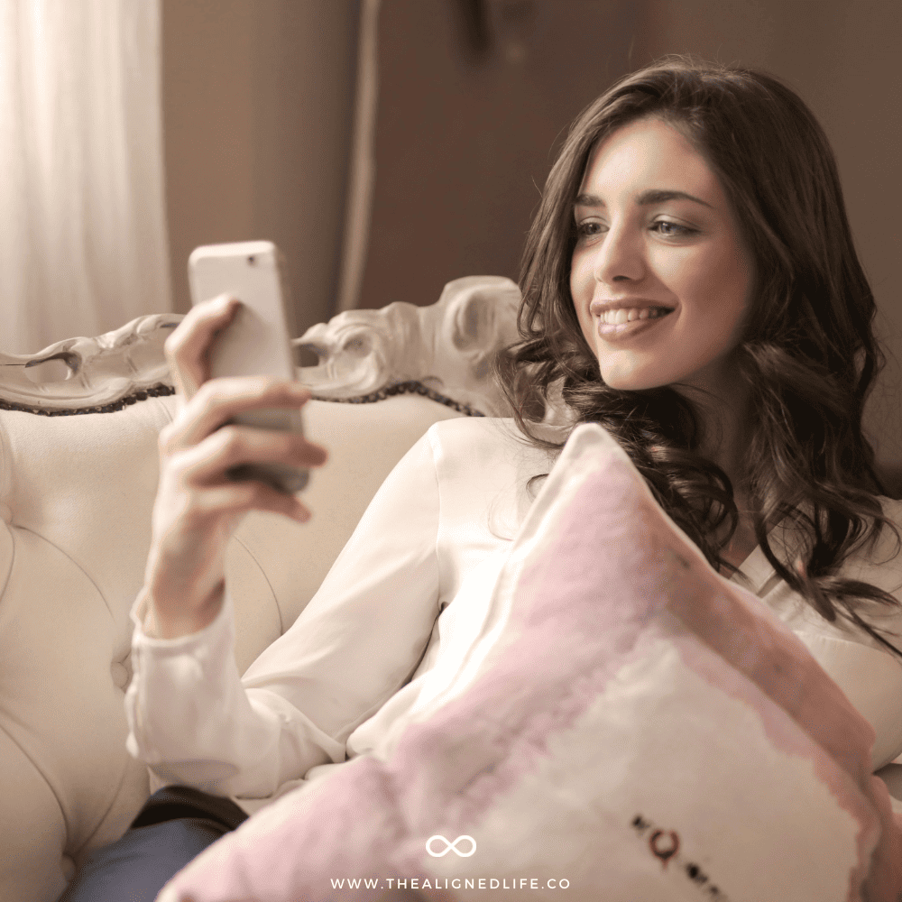 How To Manifest A Text From Someone | The Aligned Life | Manifestation Blog